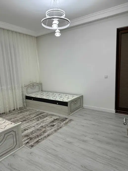 3 xonali kvartira sotiladi − 95 m²