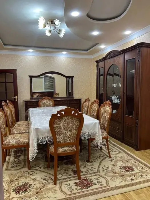 Ijaraga 4 xonali kvartira − 100 m²
