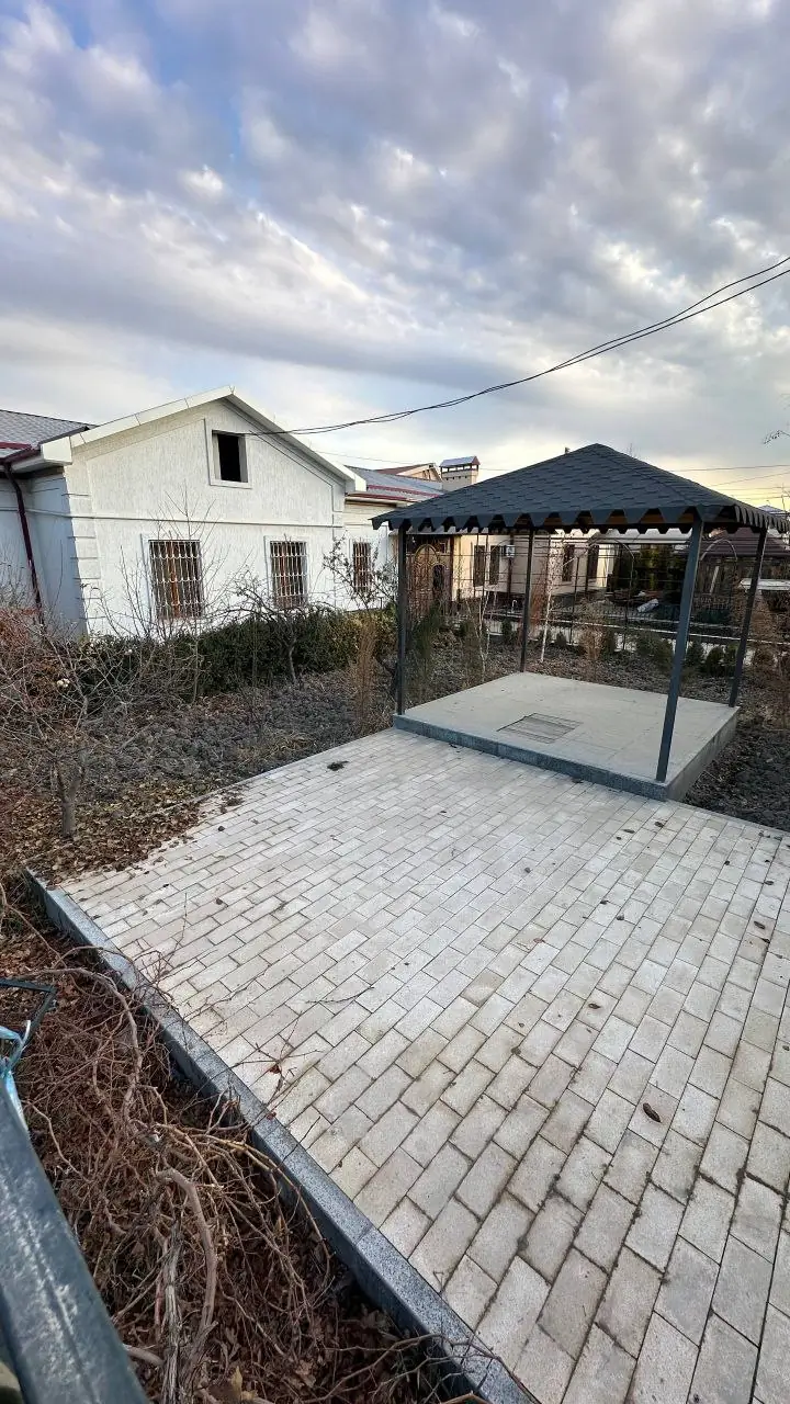 Сдается 1-этажный дом − 250 м²