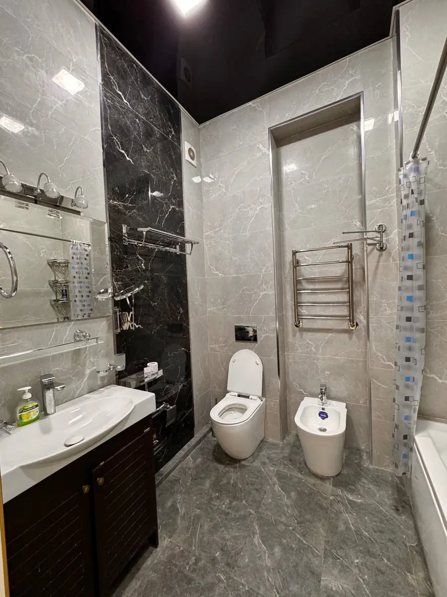 Ijaraga 2 xonali kvartira − 70 m²