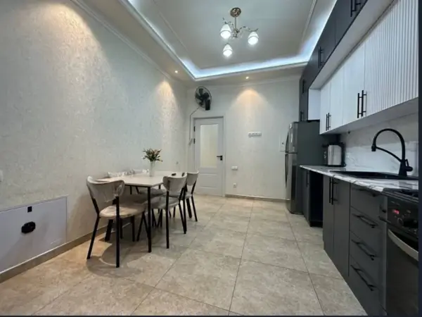 4-комнатная квартира − 110 м², 6/10 этаж
