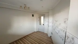 1 xonali kvartira sotiladi − 33 m²