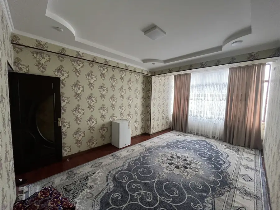 2-комнатная квартира − 49 м², 4/9 этаж