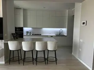 3 xonali kvartira − 119 m², 8/10 qavat