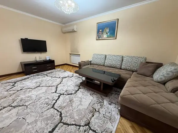 4-комн. квартира, 80 м², Мирабадский район