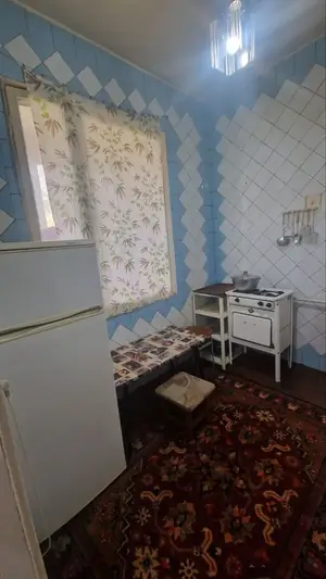 Сдается 2-комнатная квартира − 400 м²