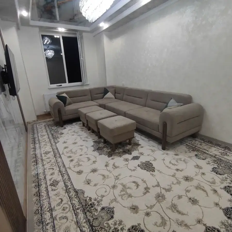 Ijaraga 4 xonali kvartira − 100 m²