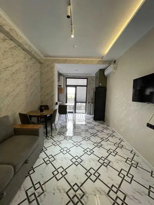 1 xonali kvartira sotiladi − 33 m²