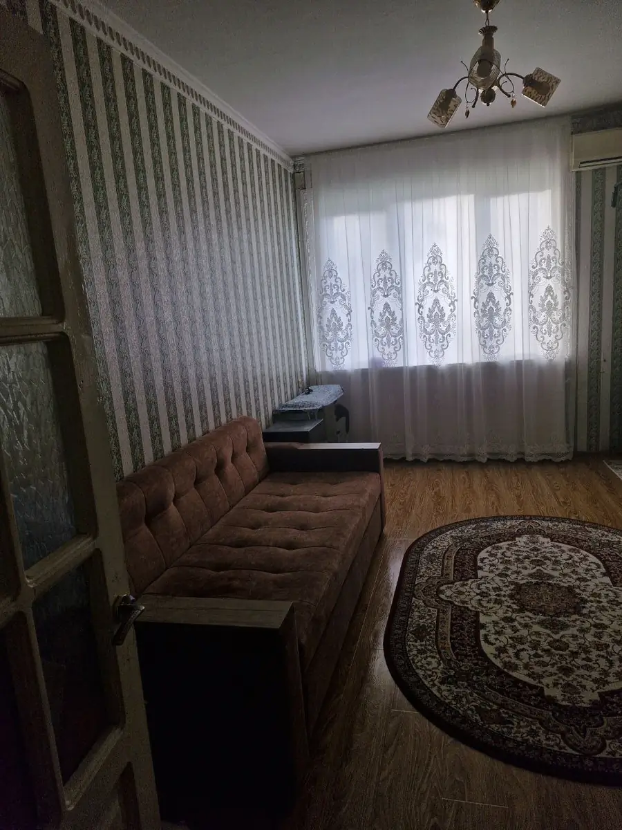 2 xonali kvartira sotiladi − 49.6 m²