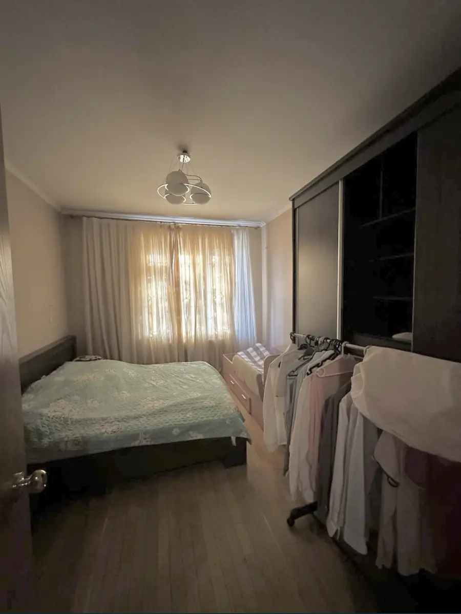 Сдается 2-комнатная квартира − 70 м²