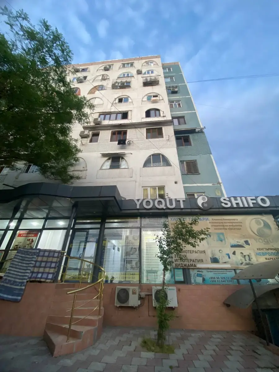 Продается 2-комнатная квартира − 60 м²