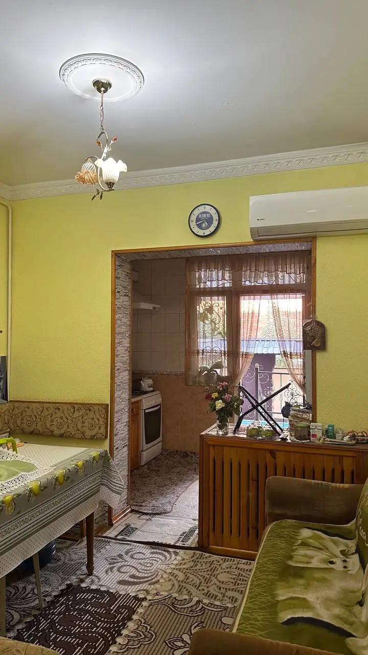 Продается 2-комнатная квартира − 55 м²