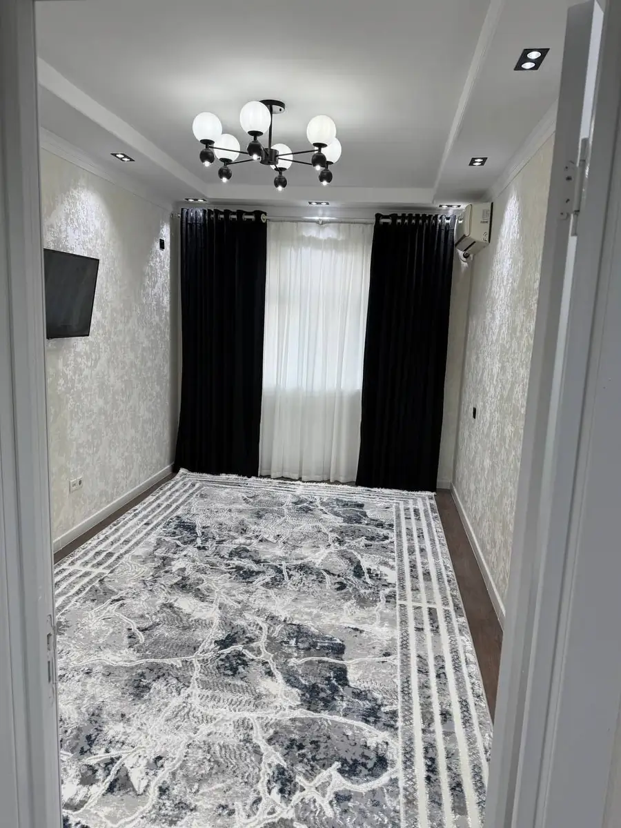 2 xonali kvartira sotiladi − 56 m²