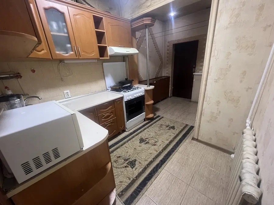 2 xonali kvartira sotiladi − 58 m²