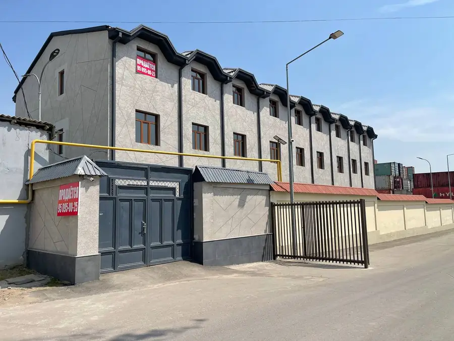 Сдается офис − 1600 м²