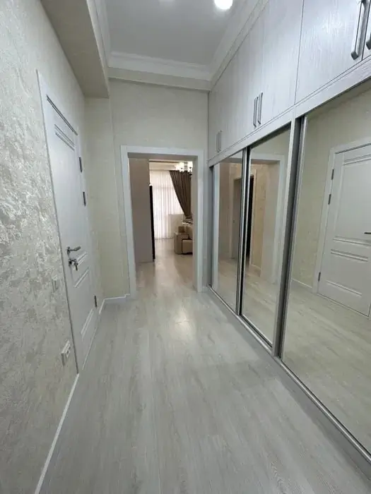 Сдается 3-комнатная квартира − 67 м²