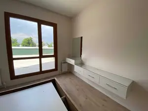 Ijaraga 2 xonali kvartira − 70 m²
