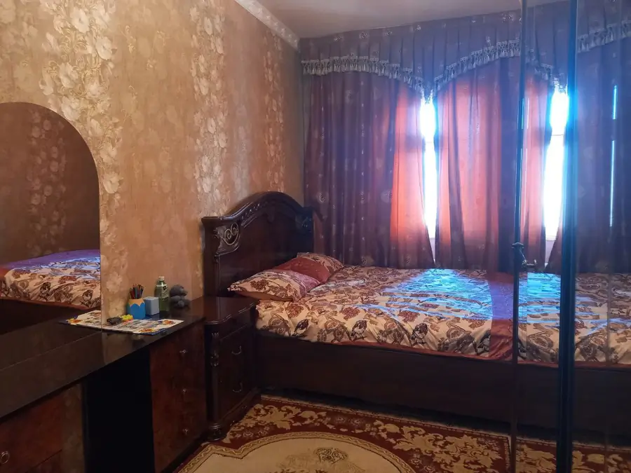 Продается 3-комнатная квартира − 74 м²