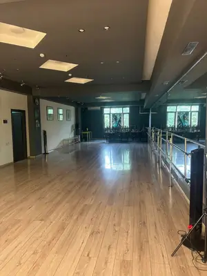 Ofis − 200 m², 3/4 qavat