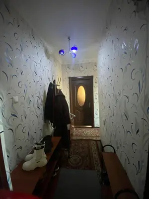 1 xonali kvartira sotiladi − 42 m²