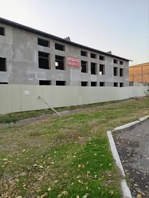 Savdo-sotiq maydoni − 1300 m², 2/2 qavat