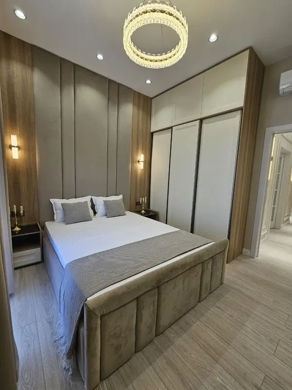 3 xonali kvartira sotiladi − 70 m²