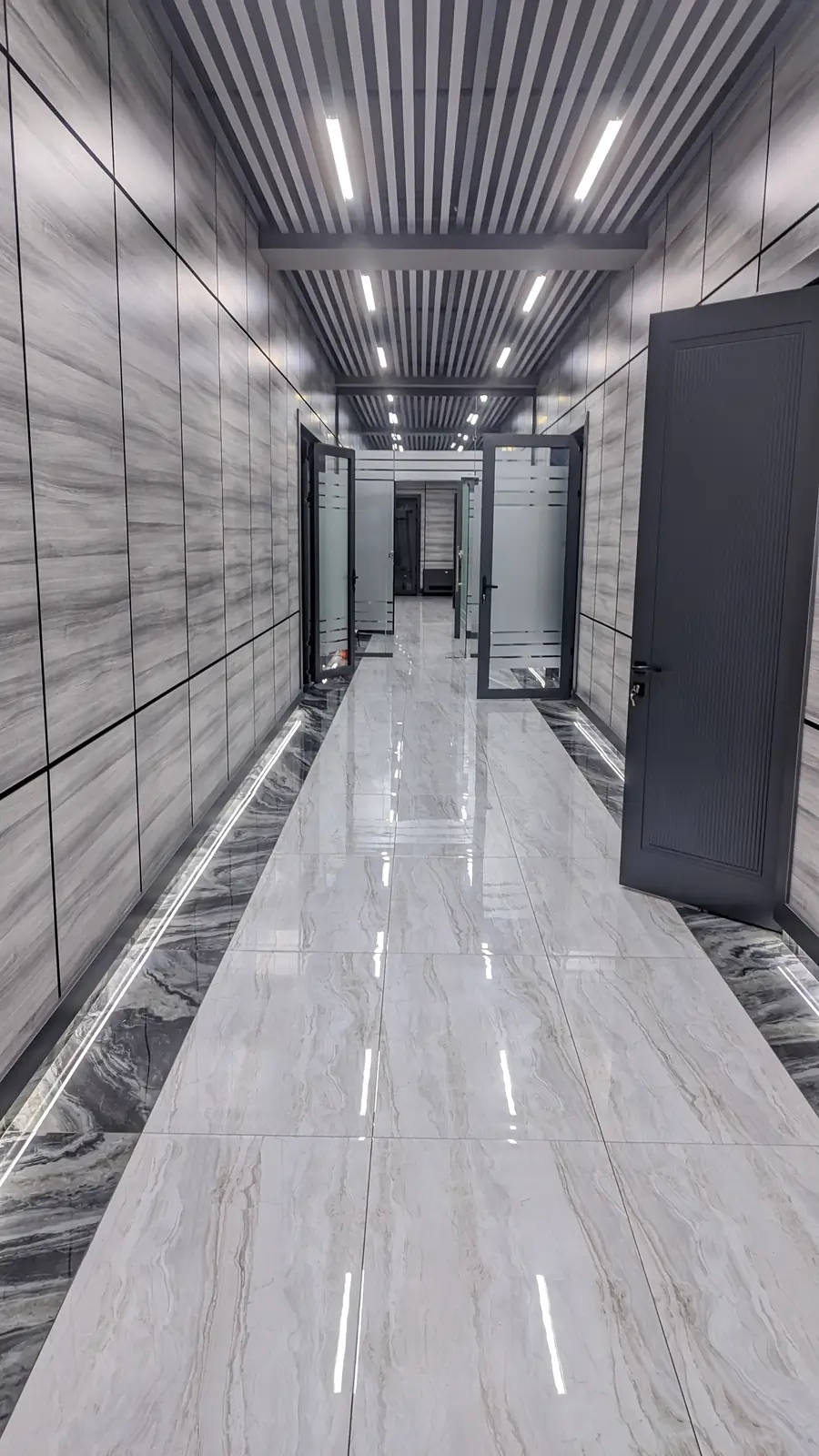 Сдается офис − 250 м²