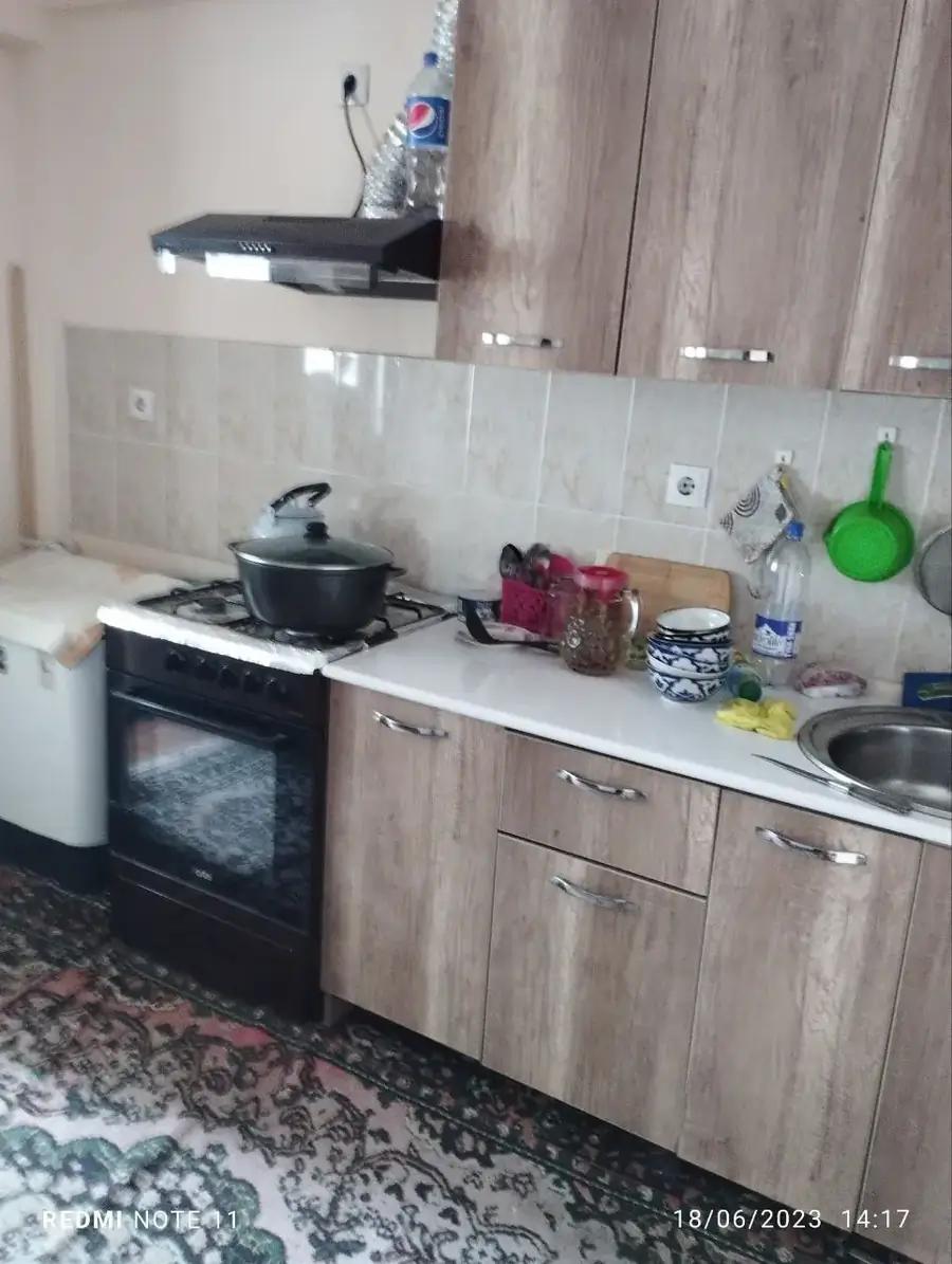 Продается 2-комнатная квартира − 74 м²