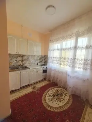 1 xonali kvartira − 42 m², 4/5 qavat
