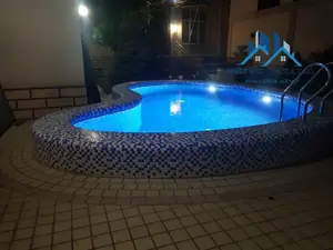 Ijaraga 3 qavatli uy − 350 m²