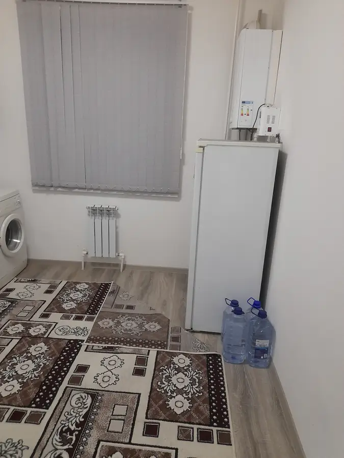 Сдается 2-комнатная квартира − 55 м²