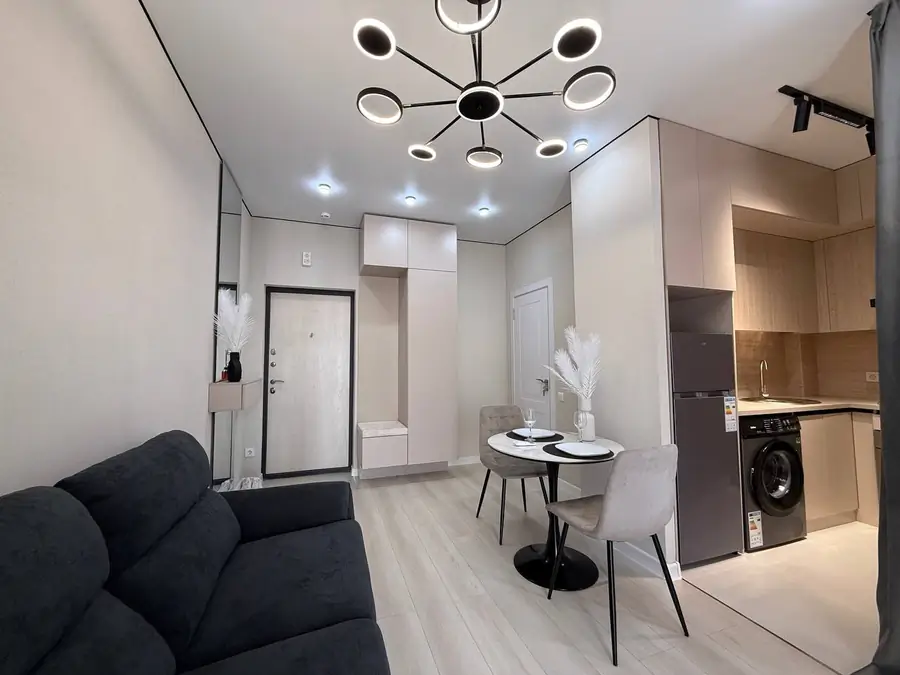 1 xonali kvartira sotiladi − 30 m²