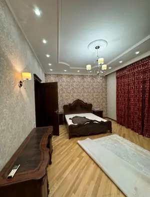 Ijaraga 4 xonali kvartira − 190 m²