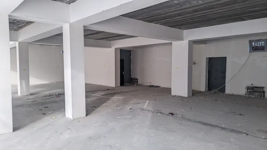 Ofis sotiladi − 242 m²
