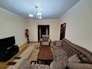 Сдается 3-комнатная квартира − 78 м²