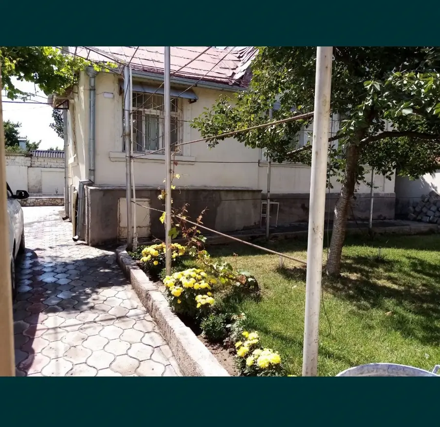 2 qavatli uy sotiladi − 625 m²