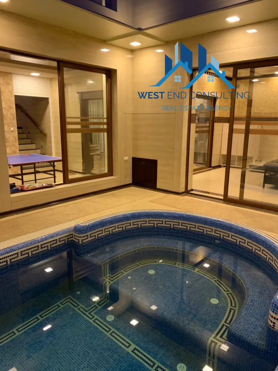 Ijaraga 4 qavatli uy − 700 m²