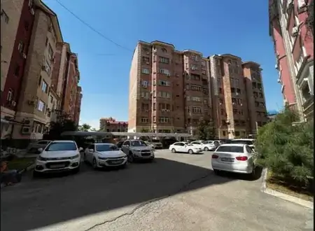 3-комнатная квартира − 159 м², 4/6 этаж