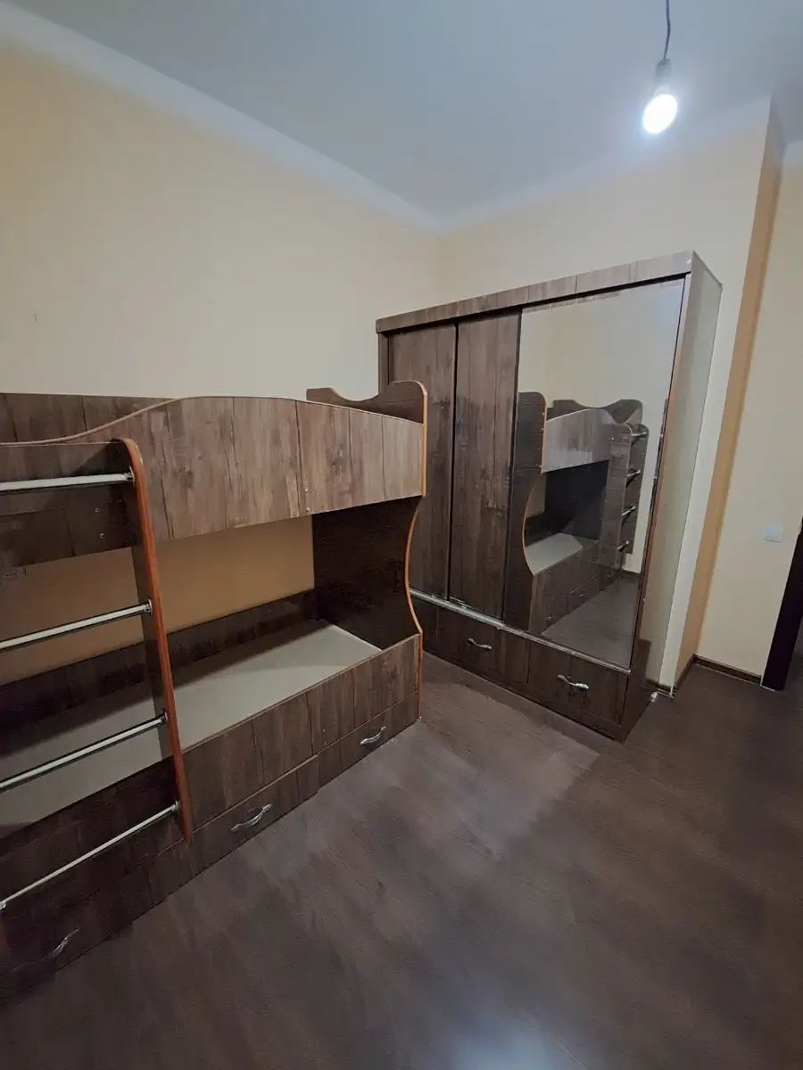 Продается 3-комнатная квартира − 76.4 м²