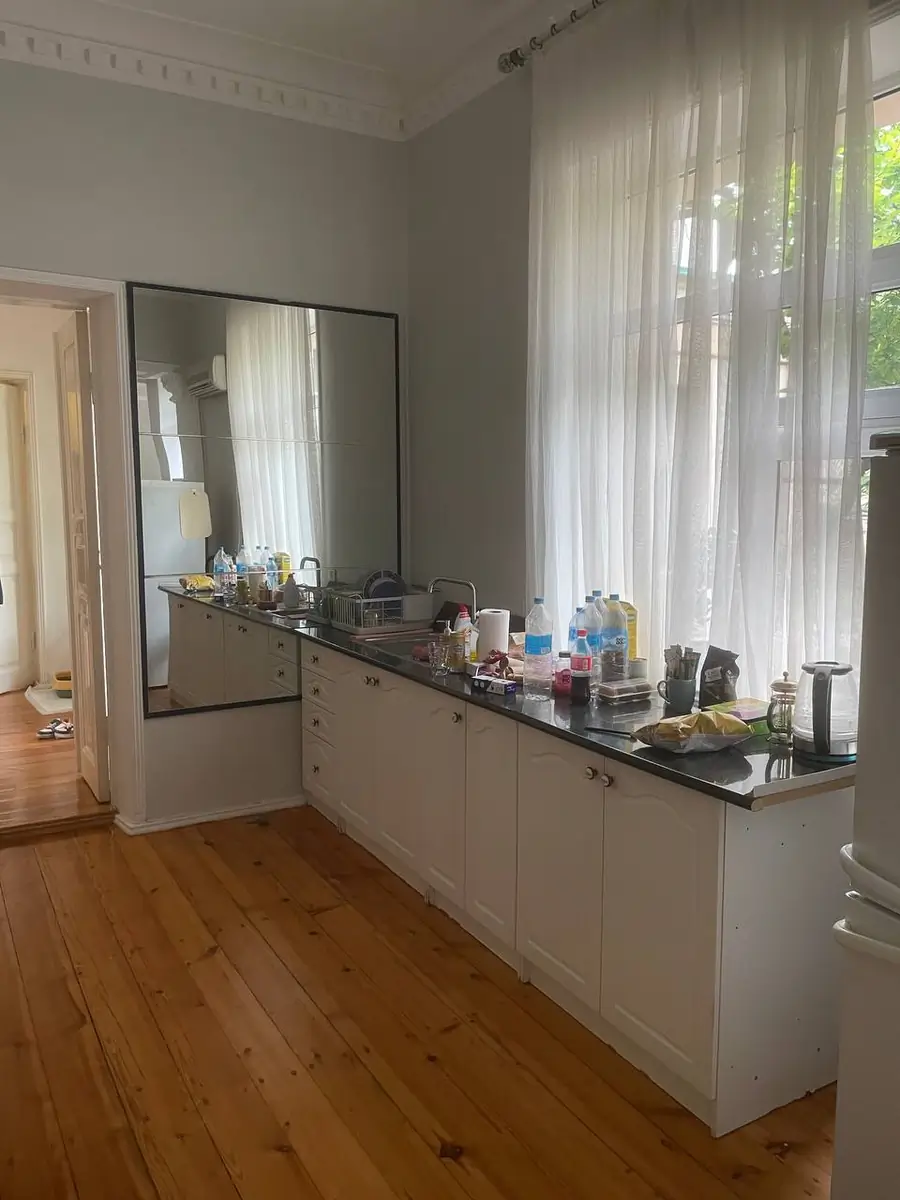 Ijaraga 2 qavatli uy − 340 m²
