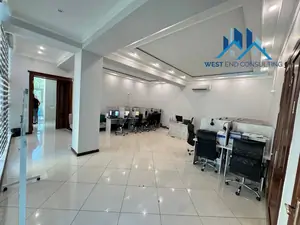 Ofis − 100 m², 3/3 qavat