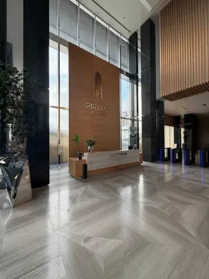 3 xonali kvartira − 100 m², 24/48 qavat