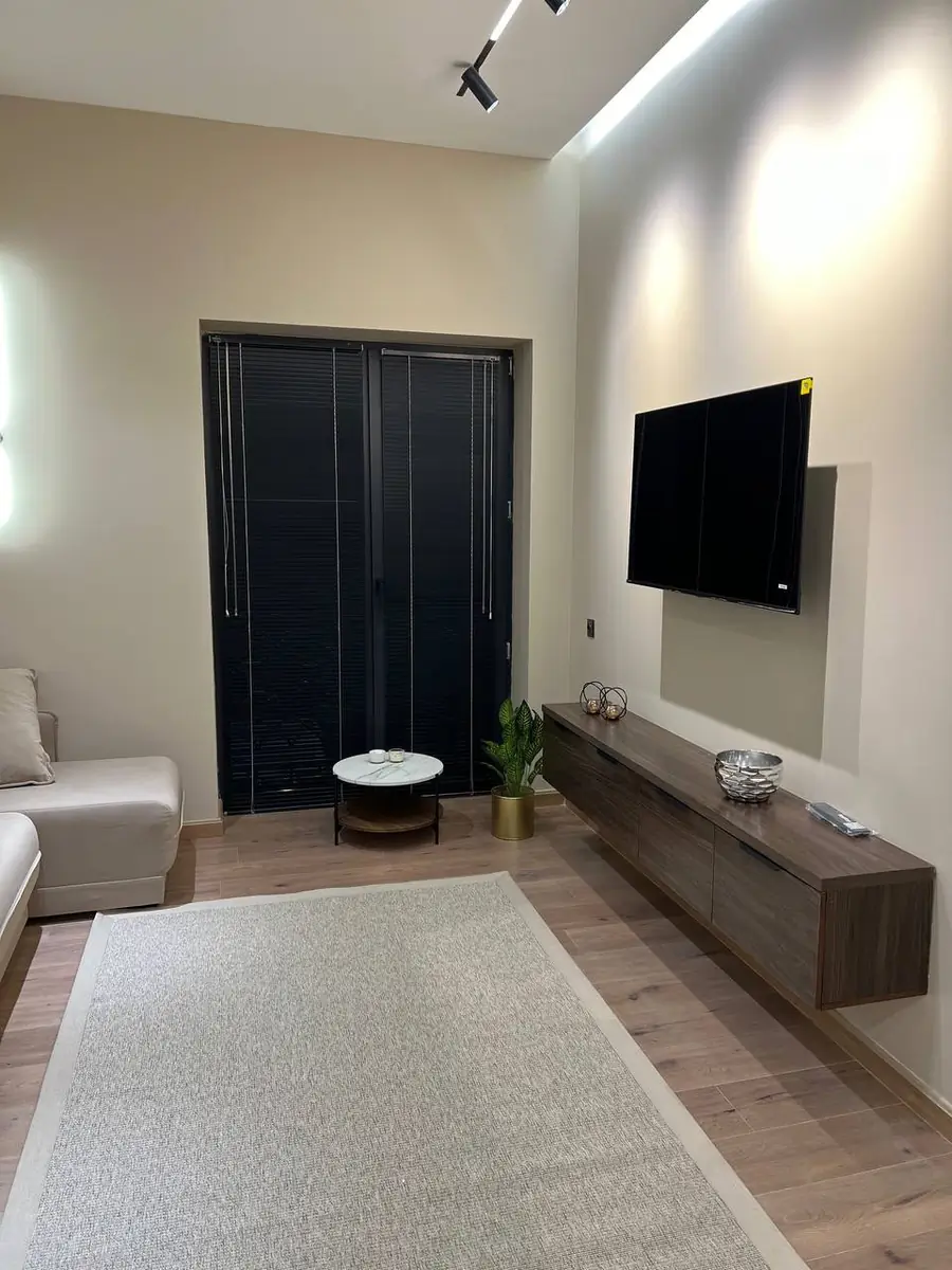 Сдается 3-комнатная квартира − 86 м²