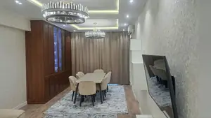 3 xonali kvartira sotiladi − 115 m²