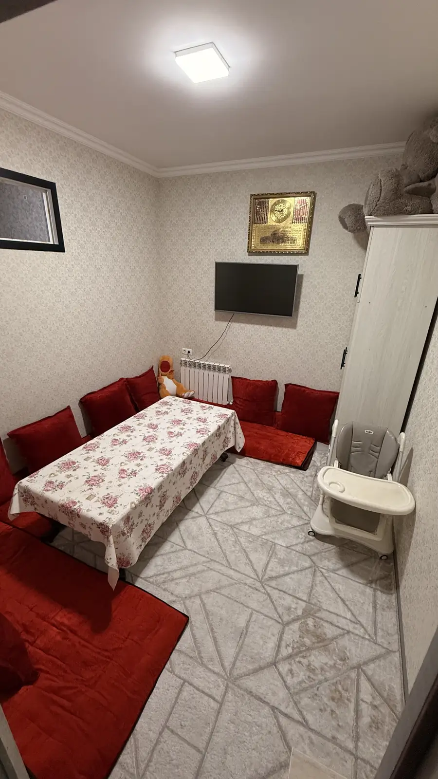 2 xonali kvartira sotiladi − 52 m²