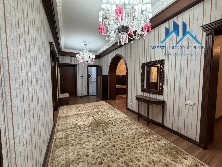 Ijaraga 3 xonali kvartira − 140 m²