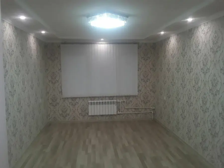 2 xonali kvartira sotiladi − 45 m²