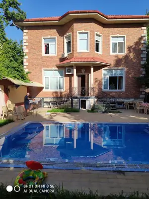 2 qavatli uy sotiladi − 350 m²