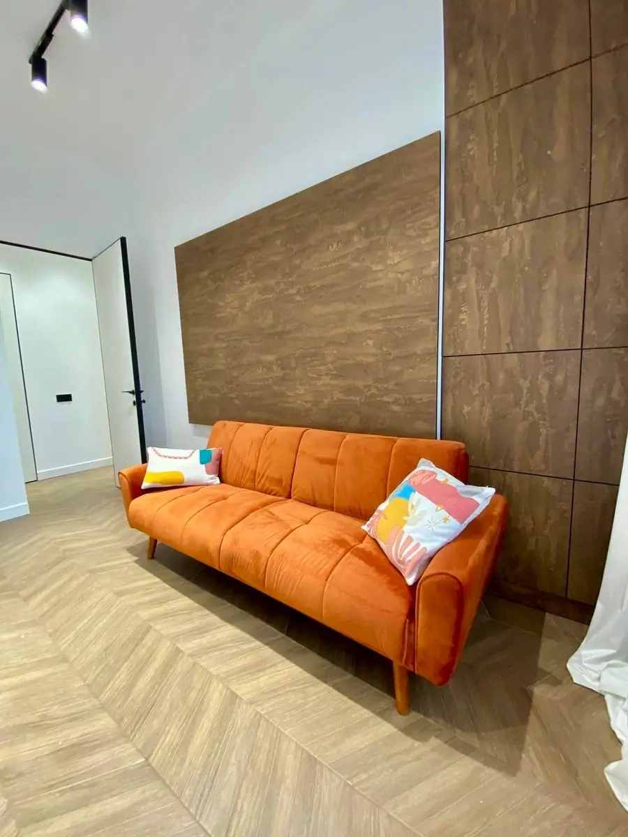 Сдается 3-комнатная квартира − 122 м²