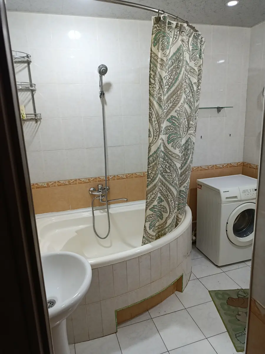 Ijaraga 1 xonali kvartira − 42 m²